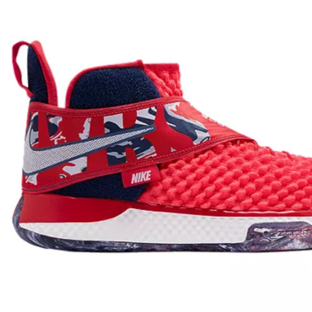 Nike Air zoom unvrs flyease